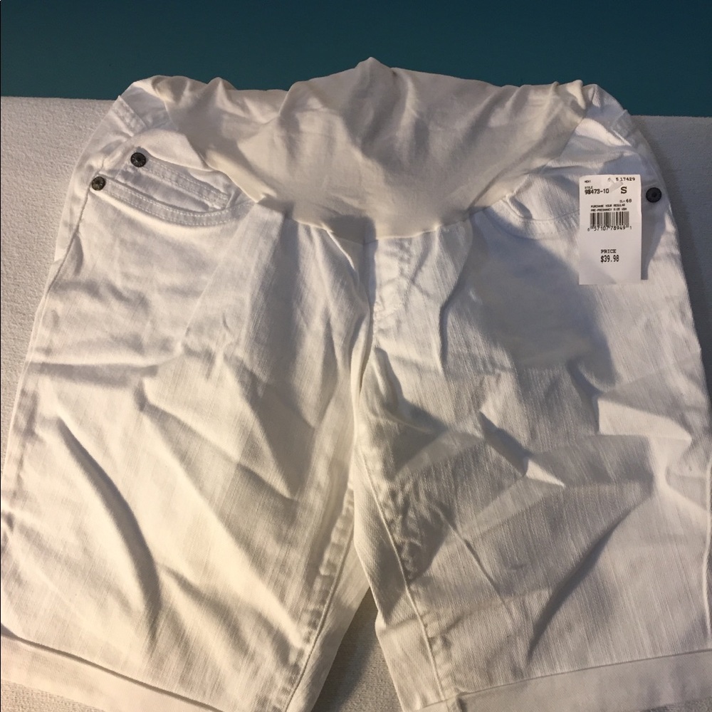 New indigo blues maternity shorts small